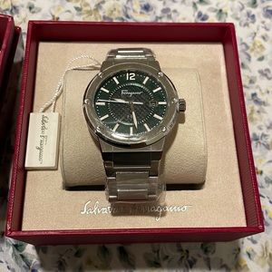 Salvatore Ferragamo Mens Watch (BRAND NEW)